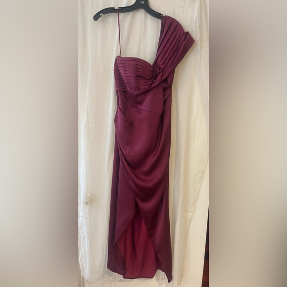 Theia Gisela One-Shoulder Dress - Picture 6 of 8